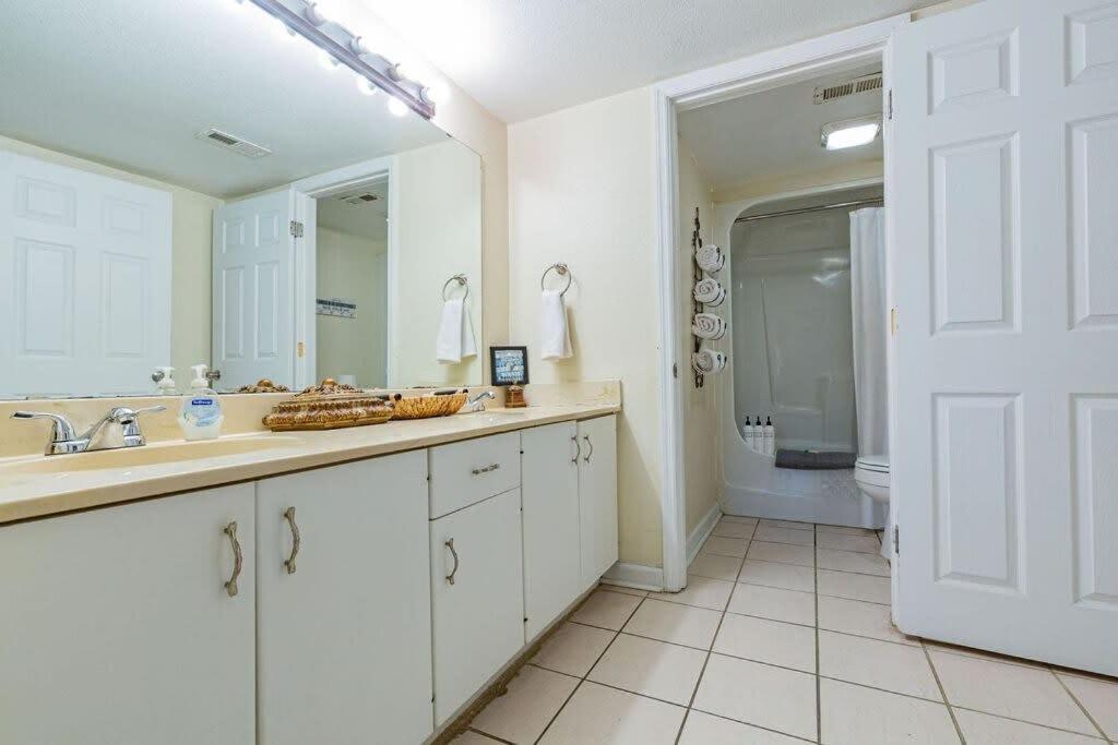 2-Bed, 1-Bath Apartment Near I-24, Great Location 查塔努加 外观 照片