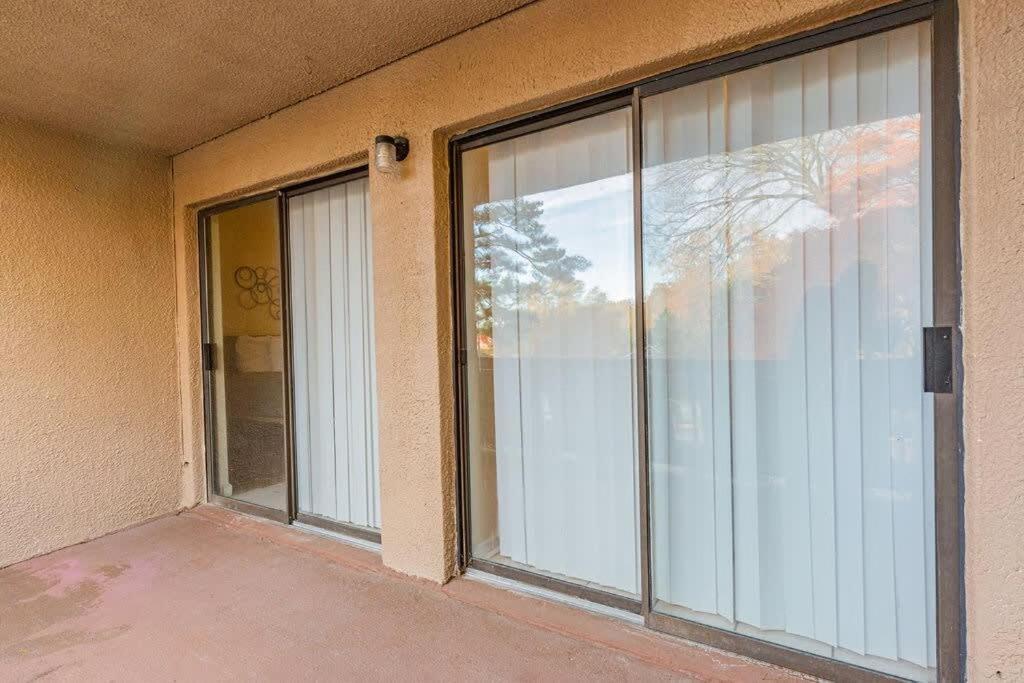 2-Bed, 1-Bath Apartment Near I-24, Great Location 查塔努加 外观 照片