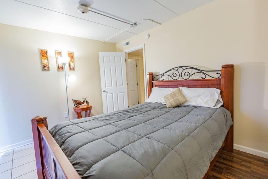 2-Bed, 1-Bath Apartment Near I-24, Great Location 查塔努加 外观 照片