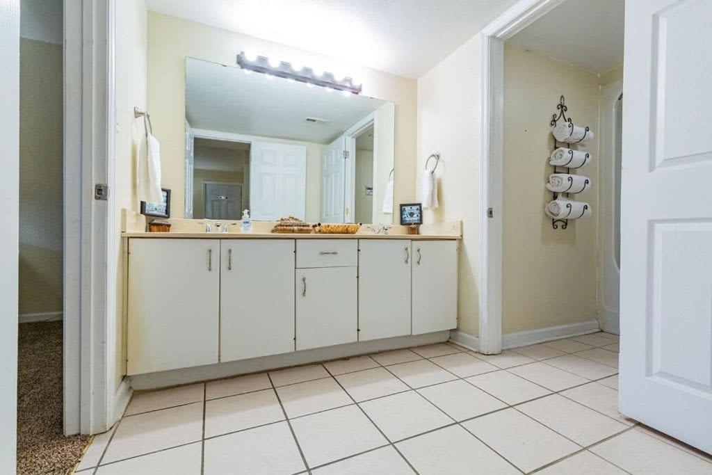 2-Bed, 1-Bath Apartment Near I-24, Great Location 查塔努加 外观 照片